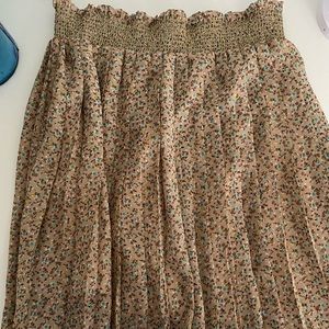 Pleated circle skirt